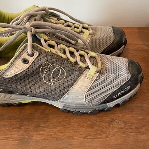Pearl Izumi Gray and Green Trail Shoes